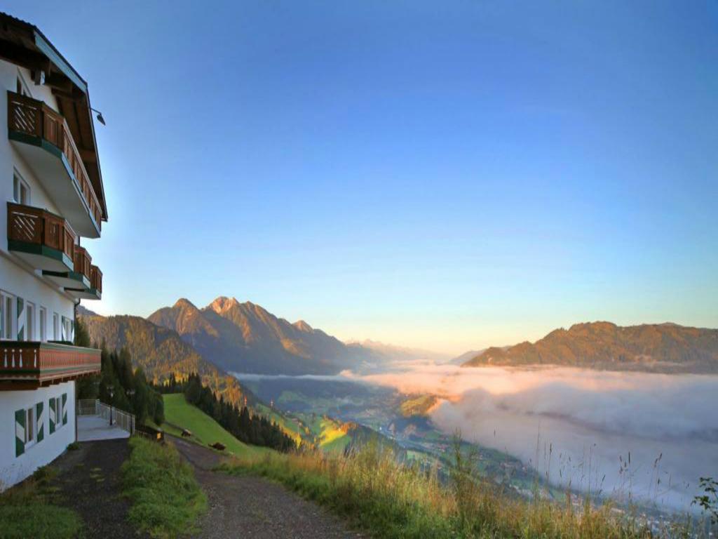 Hotel Hahnbaum Sankt Johann im Pongau Exteriör bild