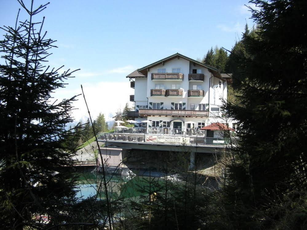 Hotel Hahnbaum Sankt Johann im Pongau Exteriör bild