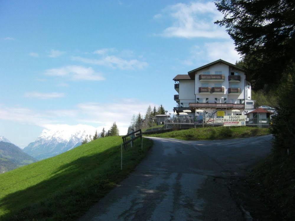 Hotel Hahnbaum Sankt Johann im Pongau Exteriör bild