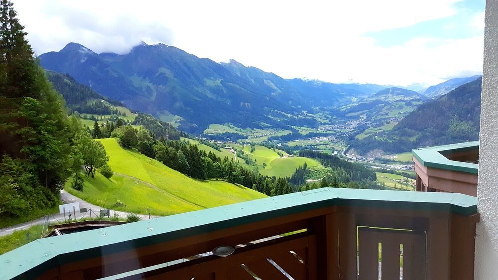 Hotel Hahnbaum Sankt Johann im Pongau Exteriör bild