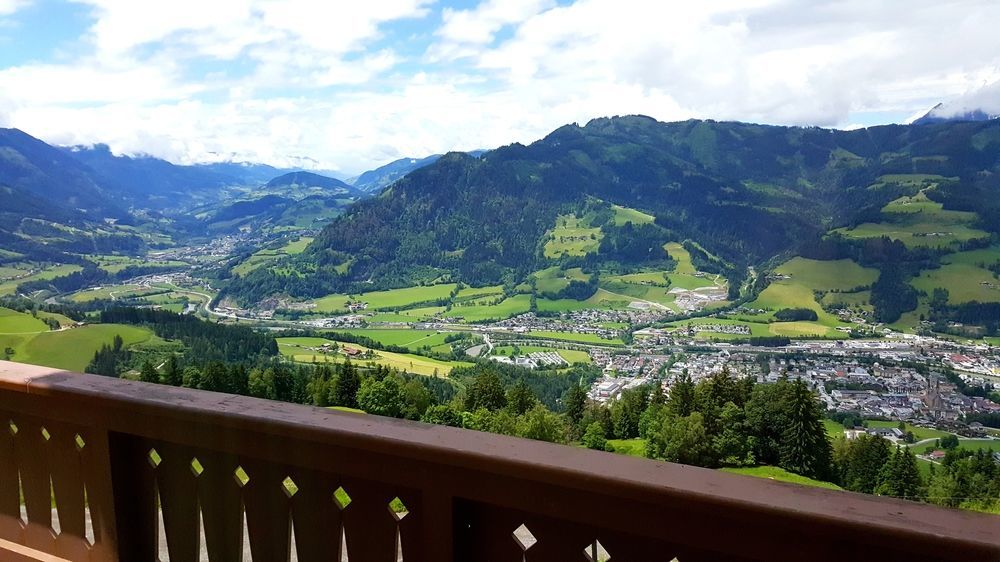 Hotel Hahnbaum Sankt Johann im Pongau Exteriör bild